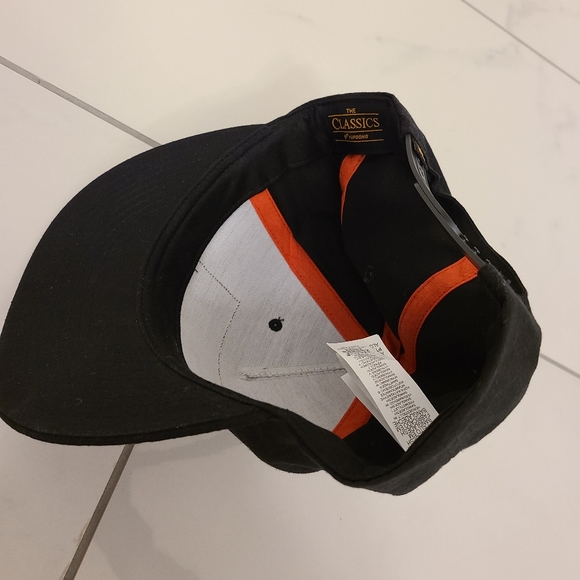 DC Shoes Adjustable Hat - Picture 8 of 11